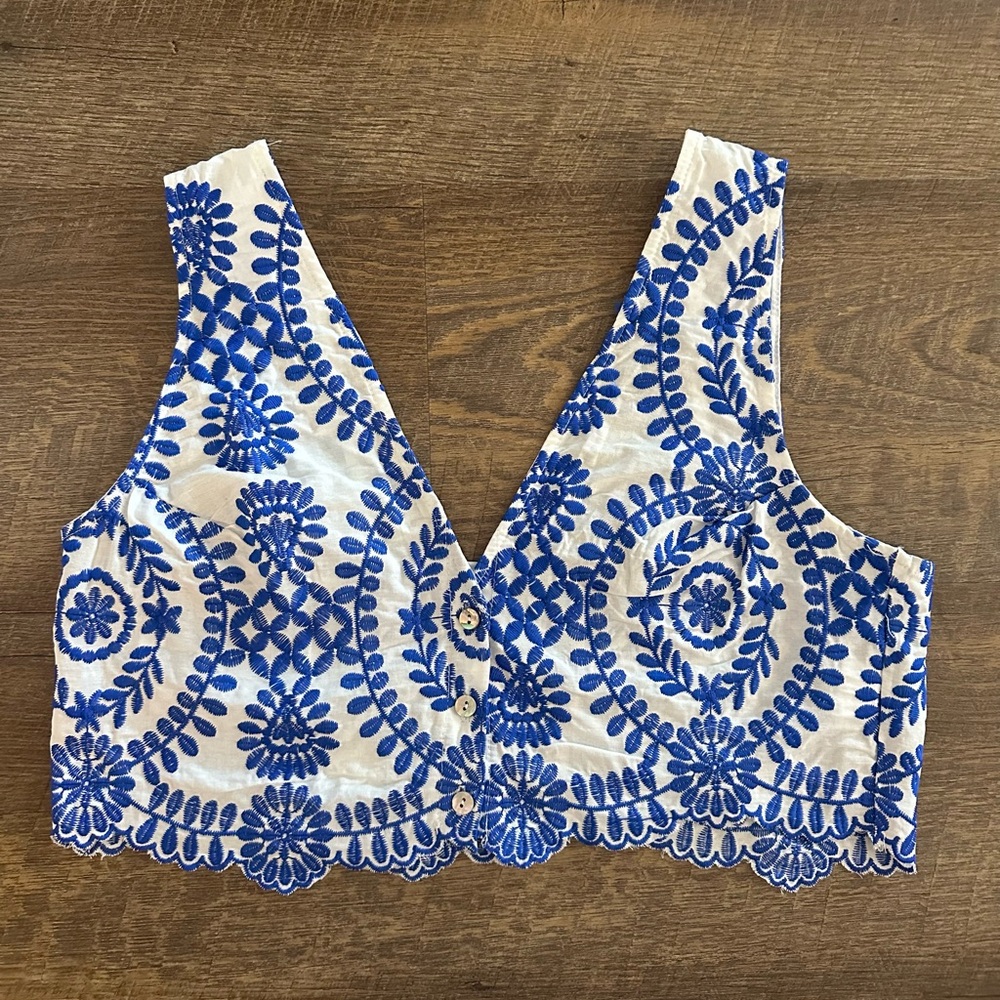 SHEIN White Crop Tank with Blue Embroidered Motifs